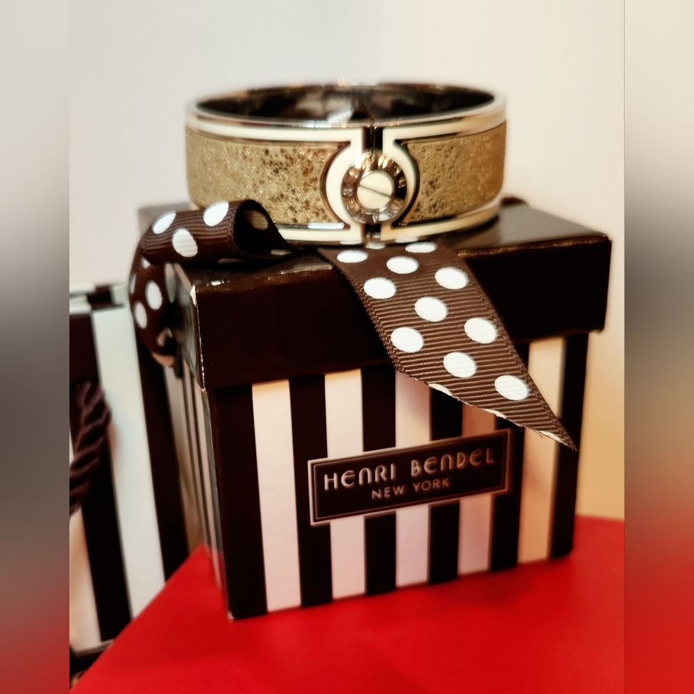 Henri Bendel Metallic Beige And Ivory Bangle Bracelet